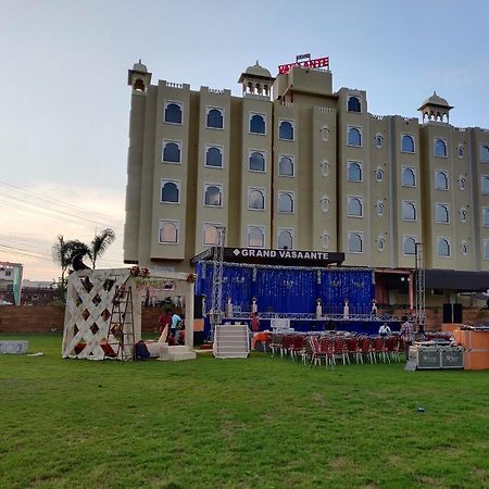 Hotel Grand Vasaante Bhilwara Экстерьер фото